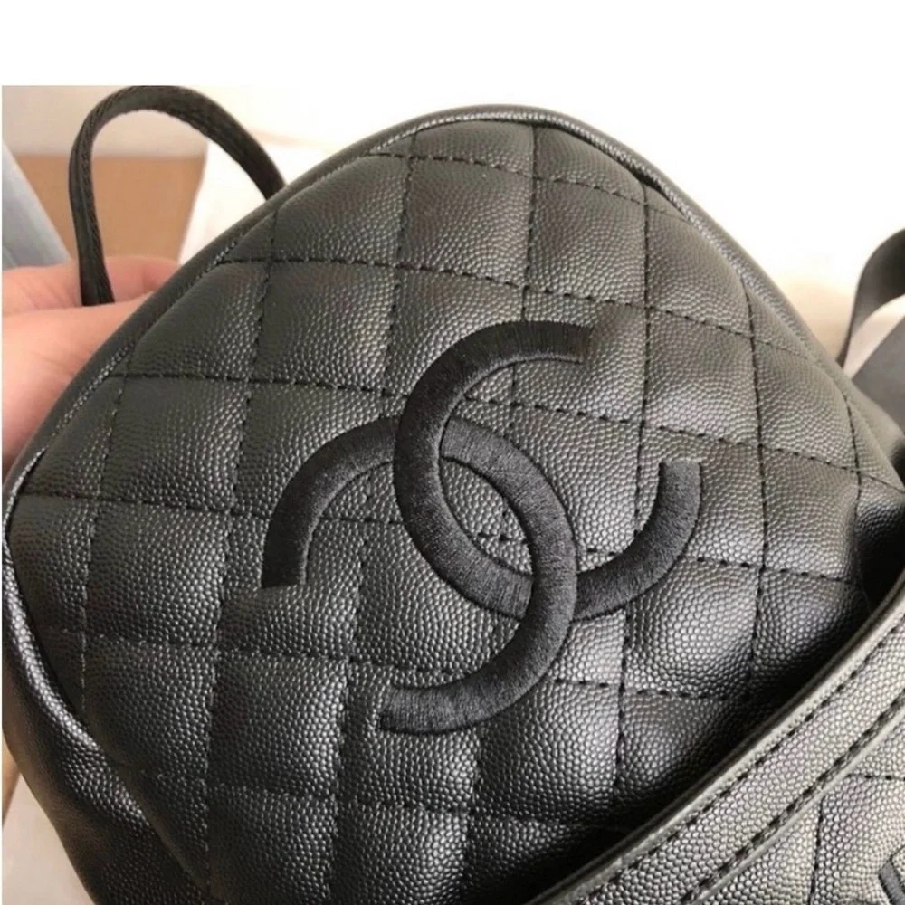 Chanel VIP BACK PACK - Picture 6 of 7